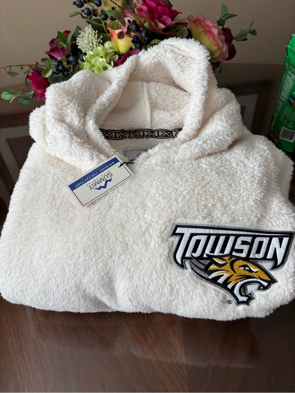Towson Sherpa Poncho-  Cream Plush Women's Size OS